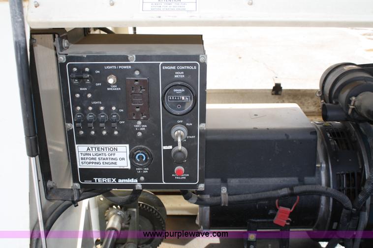 image for item 4998 2005 Terex Amida AL4000 light tower