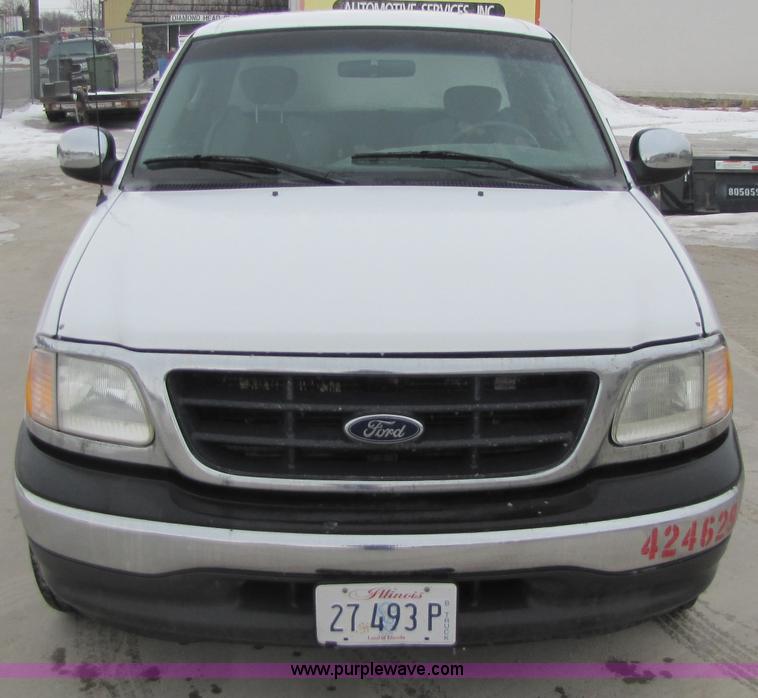 image for item 5300 2002 Ford F150 XLT supercab pickup truck