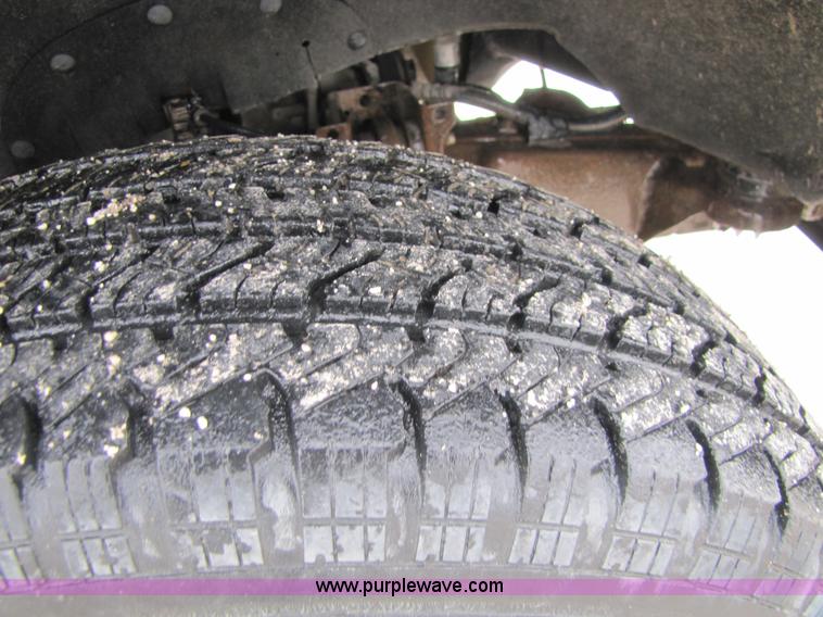 image for item 5300 2002 Ford F150 XLT supercab pickup truck