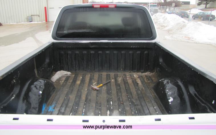 image for item 5300 2002 Ford F150 XLT supercab pickup truck