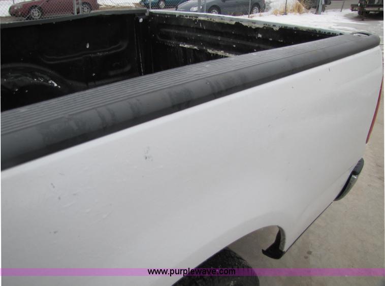 image for item 5300 2002 Ford F150 XLT supercab pickup truck