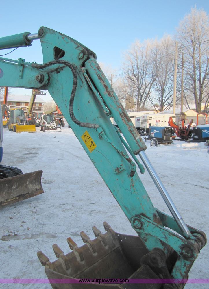 image for item 5312 2004 IHI 80NX3 excavator