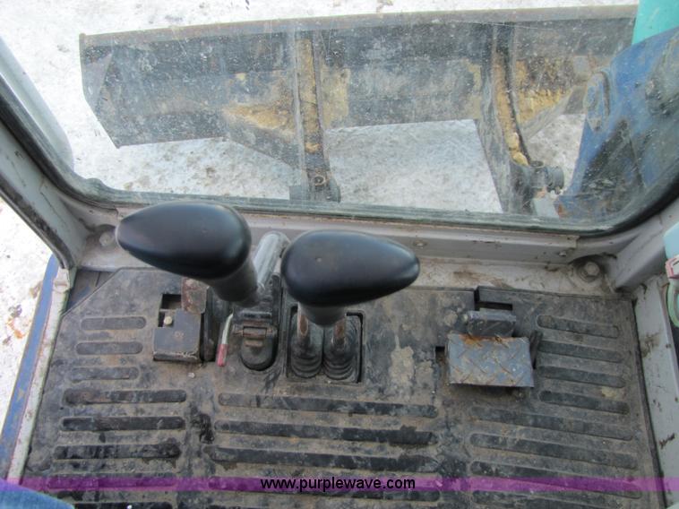 image for item 5312 2004 IHI 80NX3 excavator