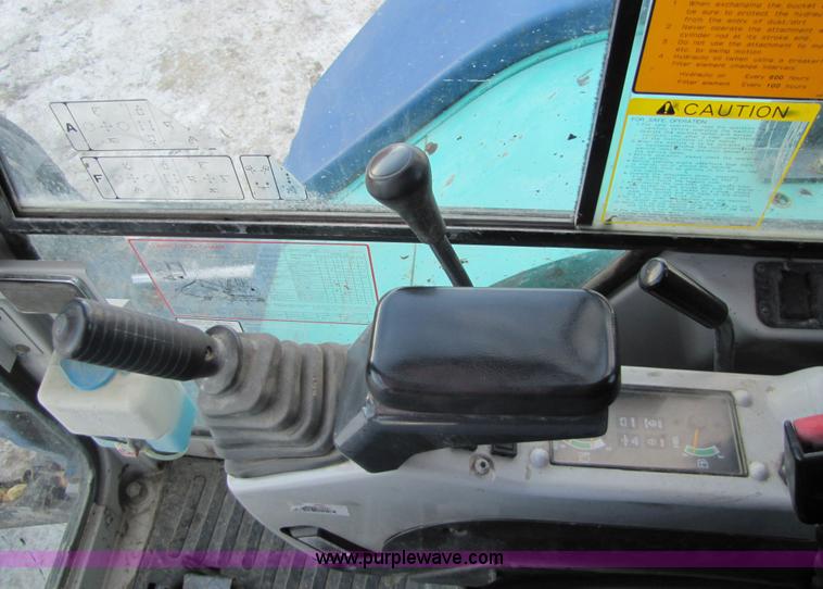 image for item 5312 2004 IHI 80NX3 excavator