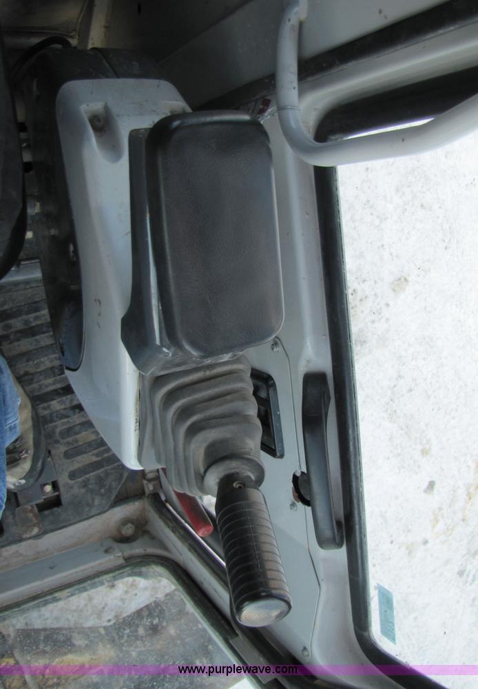 image for item 5312 2004 IHI 80NX3 excavator