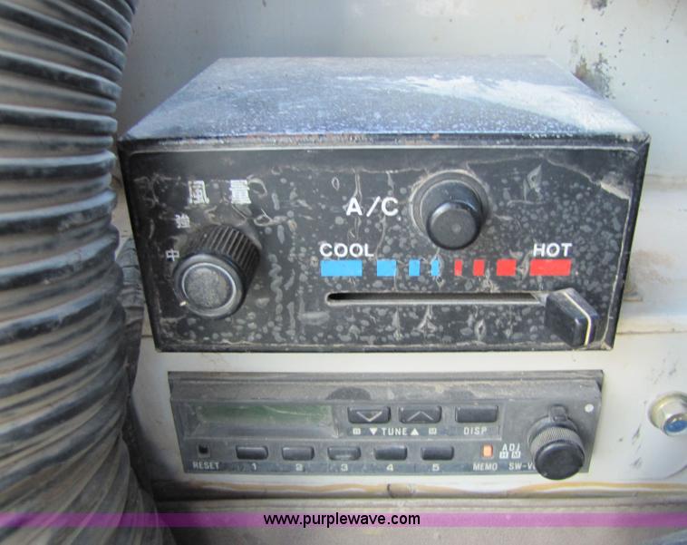 image for item 5312 2004 IHI 80NX3 excavator