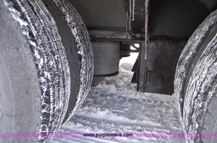 image for item 5385 2005 Trail King TK70HT-482 48' trailer