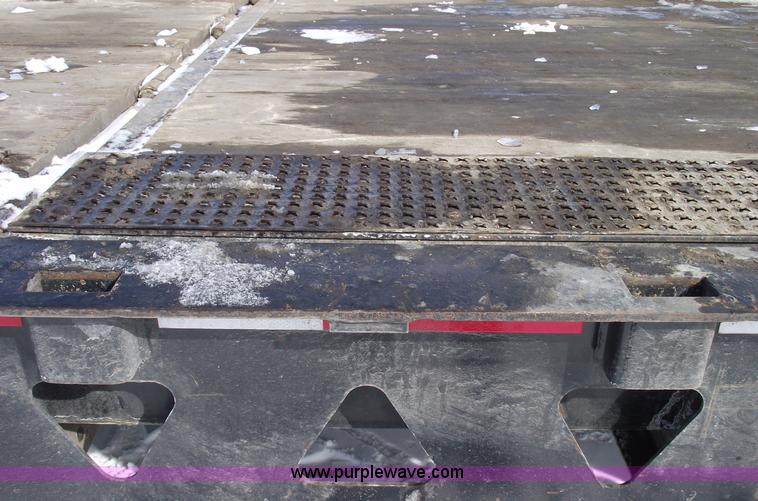 image for item 5385 2005 Trail King TK70HT-482 48' trailer