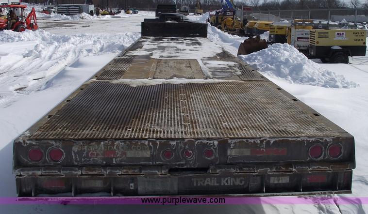 image for item 5386 2004 Trail King TK70HT-482 48' trailer