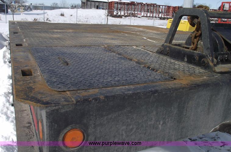 image for item 5386 2004 Trail King TK70HT-482 48' trailer