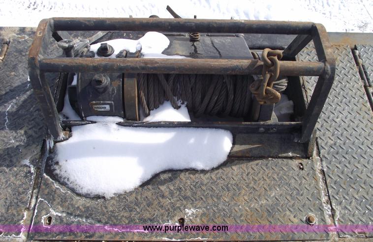 image for item 5386 2004 Trail King TK70HT-482 48' trailer