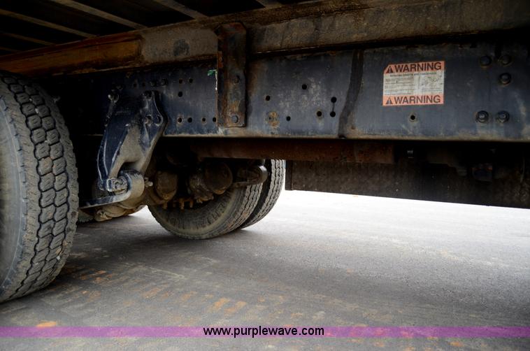 image for item 6041 2006 Freightliner M2 106 medium duty rollback truck