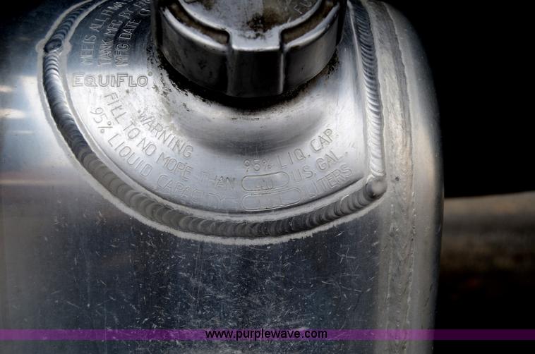 image for item 6041 2006 Freightliner M2 106 medium duty rollback truck