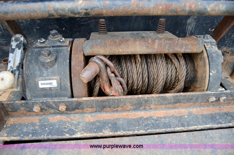 image for item 6041 2006 Freightliner M2 106 medium duty rollback truck