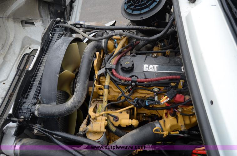 image for item 6041 2006 Freightliner M2 106 medium duty rollback truck