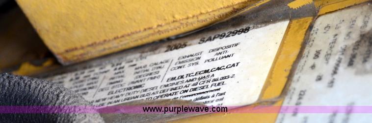 image for item 6041 2006 Freightliner M2 106 medium duty rollback truck