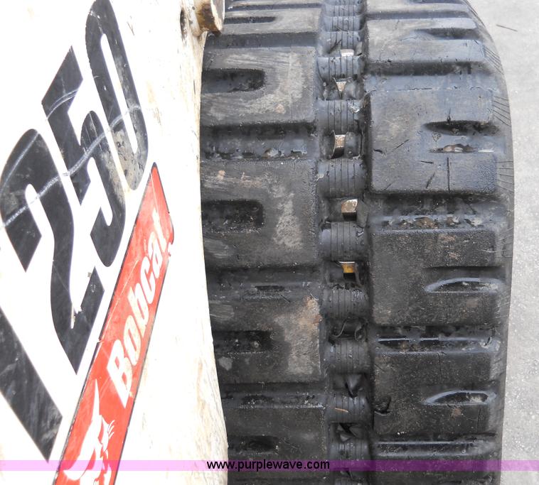 image for item 7776 2005 Bobcat T250 rubber track loader