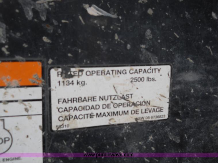 image for item 7776 2005 Bobcat T250 rubber track loader