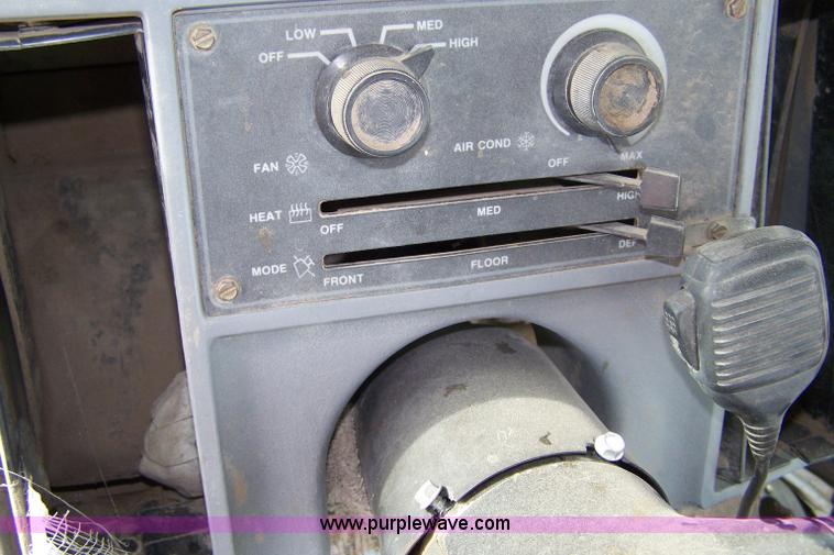 image for item 1001 1999 Case Steiger 9370 tractor