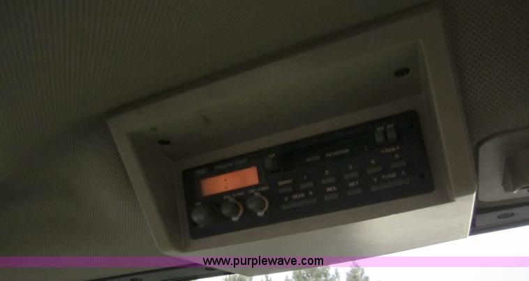 image for item 1600 1999 John Deere 4700 self-propelled sprayer