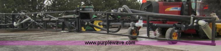 image for item 1600 1999 John Deere 4700 self-propelled sprayer