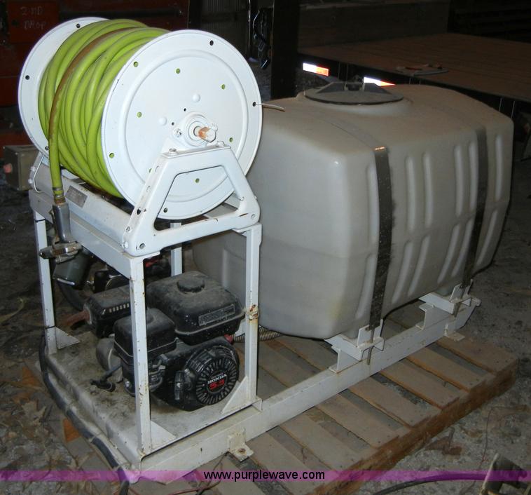image for item 2141 100 gallon poly sprayer tank