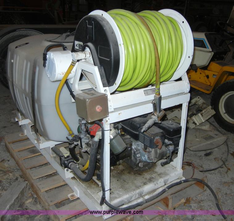 image for item 2141 100 gallon poly sprayer tank