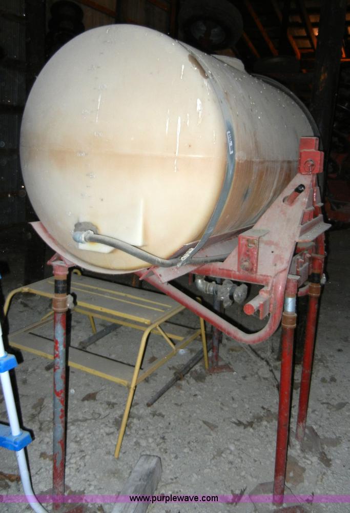 image for item 2142 200 gallon poly spray tank with agitators