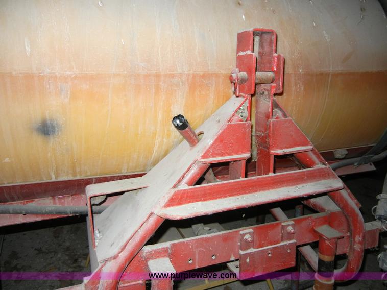 image for item 2142 200 gallon poly spray tank with agitators