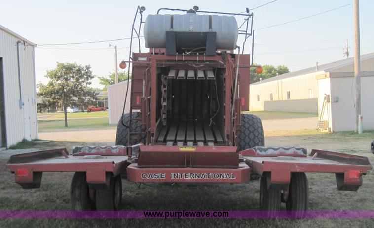 image for item 3020 Hesston 4900 4' x 4' square baler