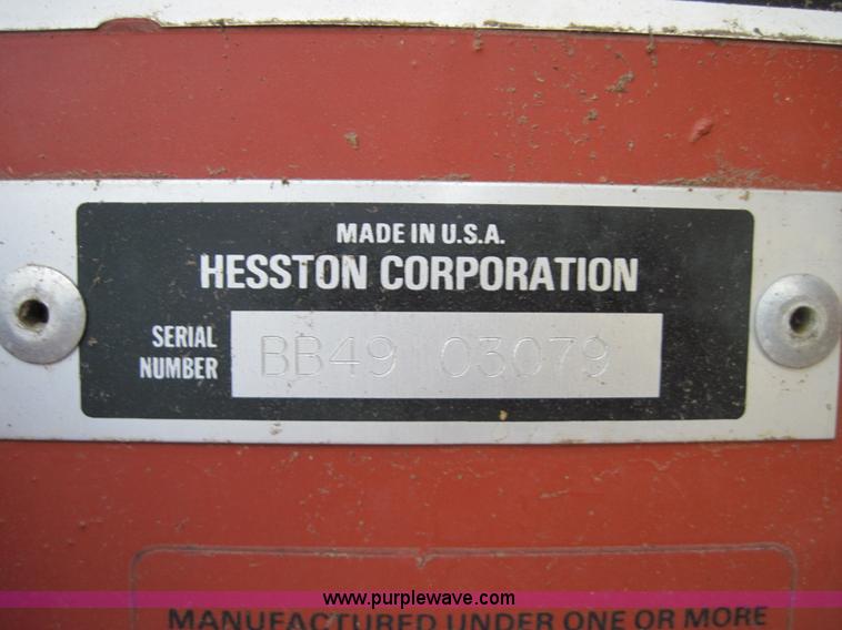 image for item 3020 Hesston 4900 4' x 4' square baler