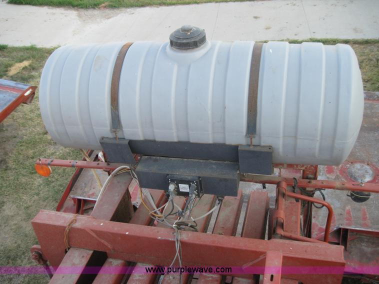 image for item 3020 Hesston 4900 4' x 4' square baler