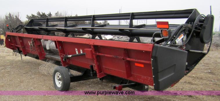 image for item 3201 2004 Case 1010 rigid platform header