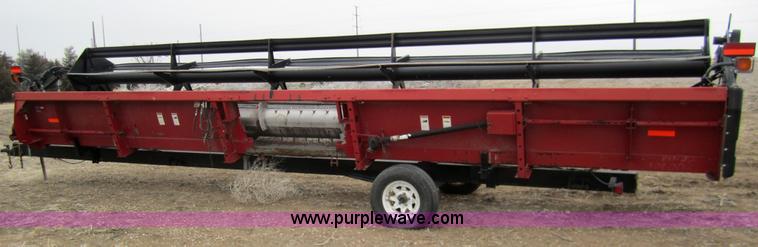 image for item 3201 2004 Case 1010 rigid platform header