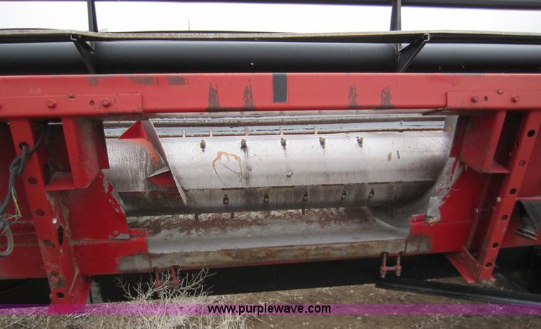 image for item 3201 2004 Case 1010 rigid platform header