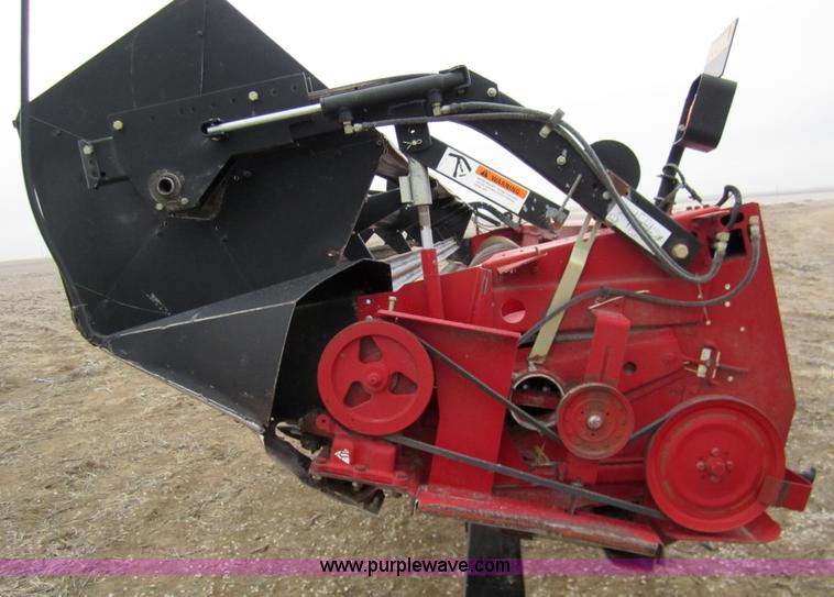 image for item 3201 2004 Case 1010 rigid platform header