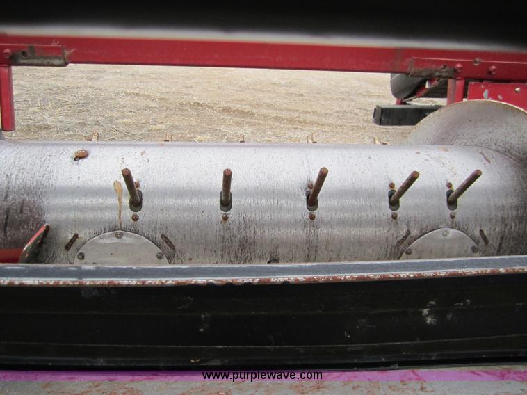 image for item 3201 2004 Case 1010 rigid platform header