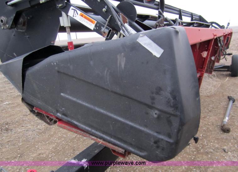 image for item 3201 2004 Case 1010 rigid platform header
