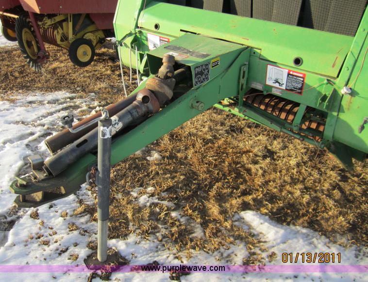image for item 3288 1995 John Deere 535 5x6 round baler