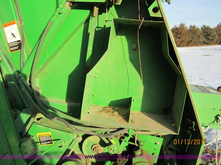 image for item 3288 1995 John Deere 535 5x6 round baler