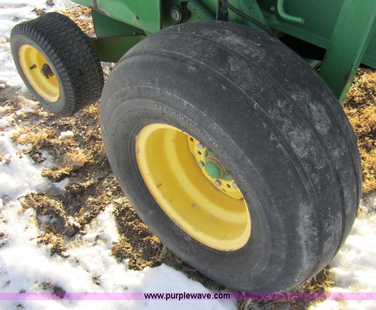 image for item 3288 1995 John Deere 535 5x6 round baler