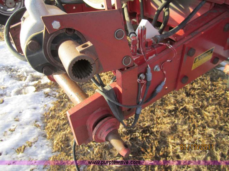 image for item 3289 1993 Case International 900 Cyclo air planter