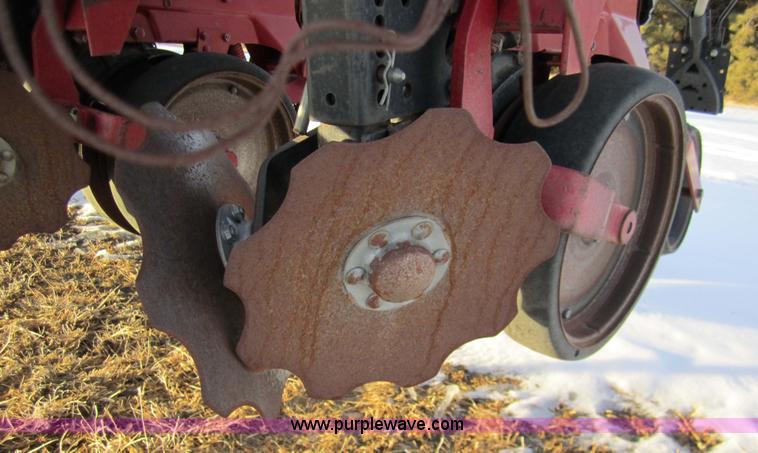 image for item 3289 1993 Case International 900 Cyclo air planter