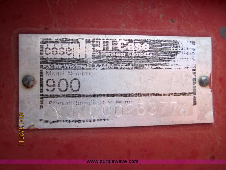 image for item 3289 1993 Case International 900 Cyclo air planter