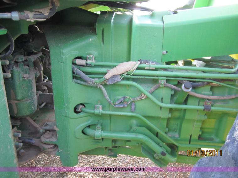 image for item 3290 1986 John Deere 8850 tractor