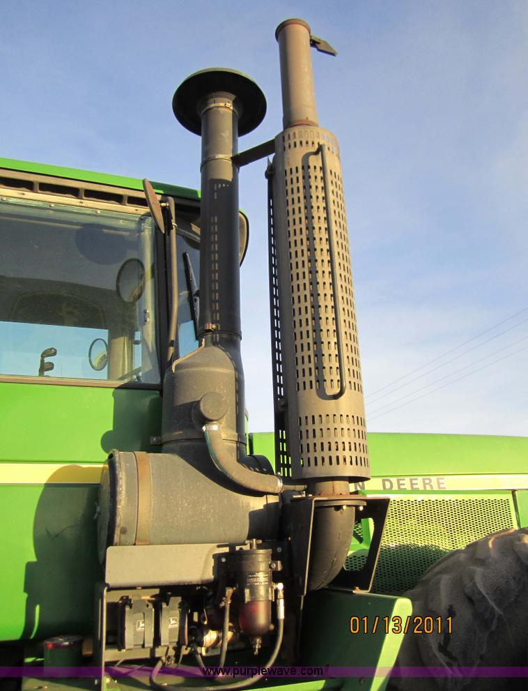 image for item 3290 1986 John Deere 8850 tractor