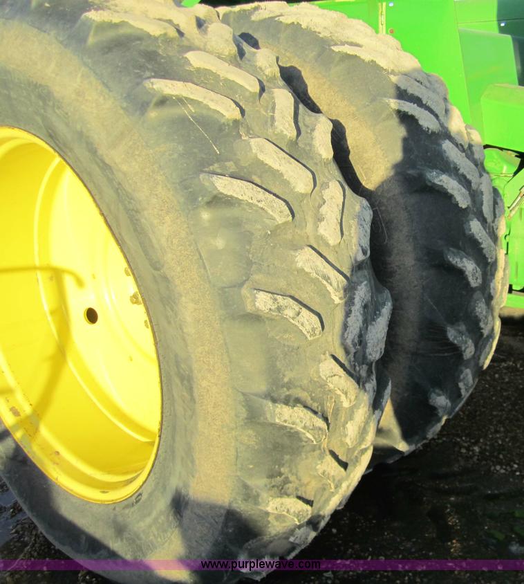 image for item 3290 1986 John Deere 8850 tractor