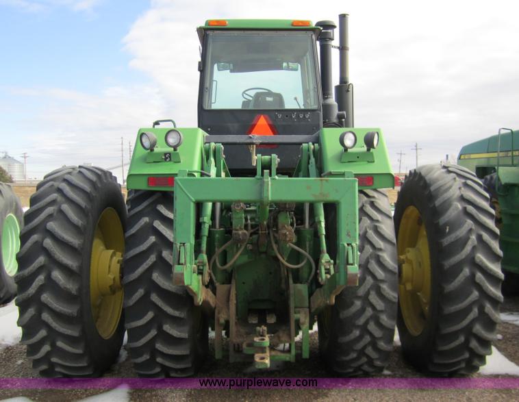image for item 3291 1994 John Deere 8770 tractor