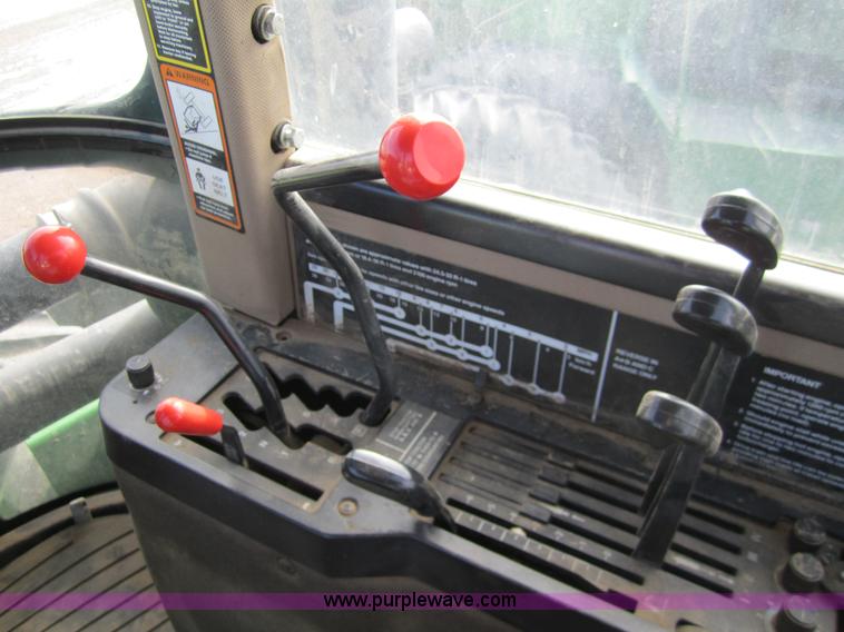 image for item 3291 1994 John Deere 8770 tractor