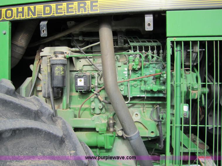 image for item 3291 1994 John Deere 8770 tractor
